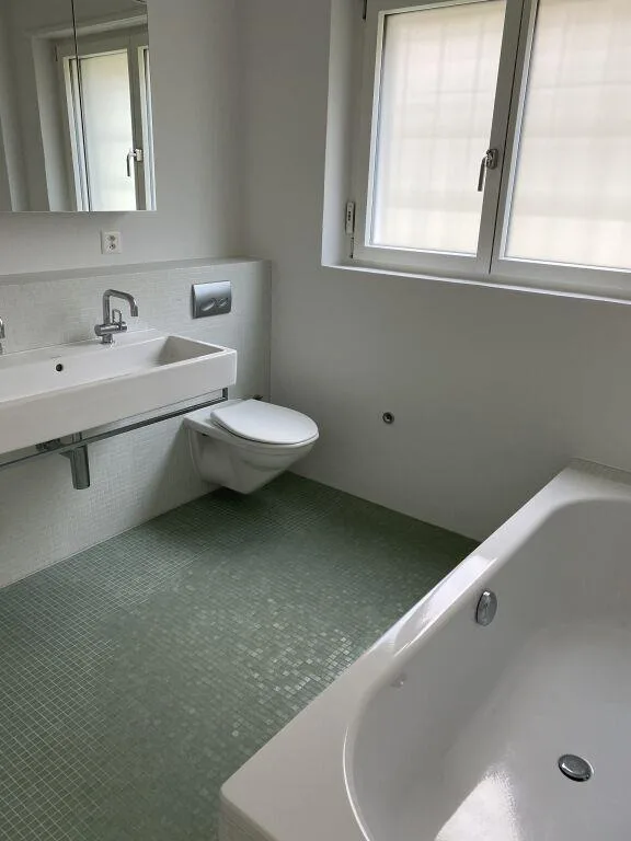 Freistehendes Einfamilienhaus in grüner Umgebung