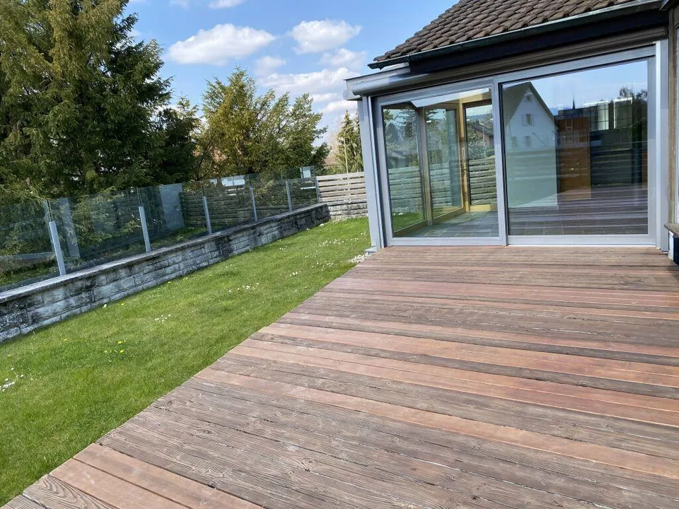 Freistehendes Einfamilienhaus in grüner Umgebung