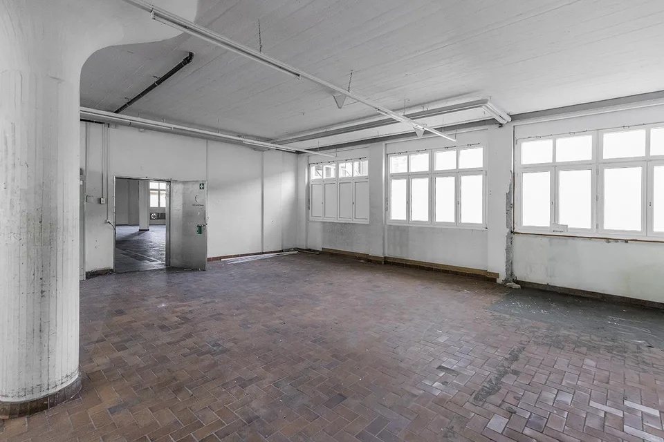 Atelier- / Werkstatt -/ Lagerfläche mit Rampe bis 31.01.2028