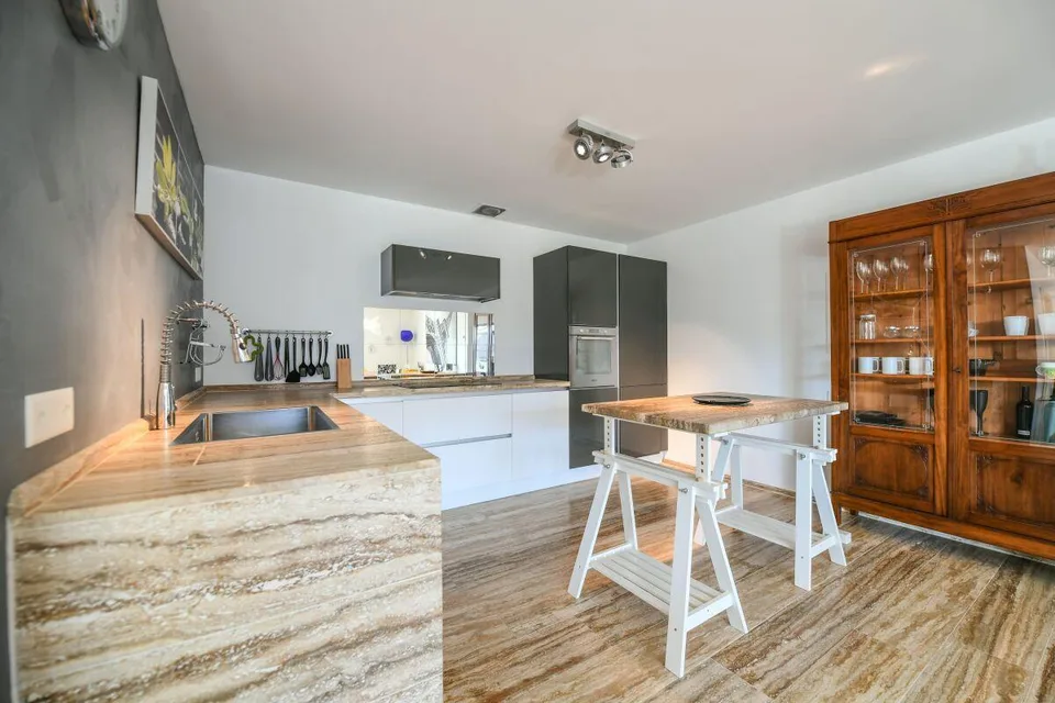 Elegante 3.5 locali con vista lago a Brissago | Elegante 3.5 ZWg mi...