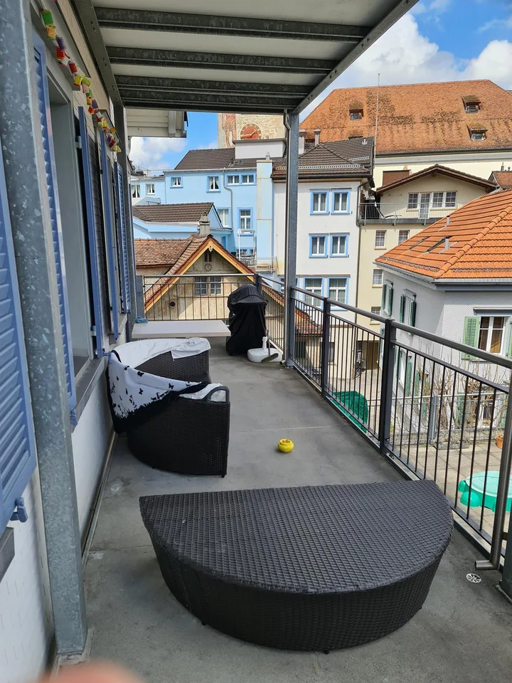 Helle renovierte 4-Zimmer-Wohnung