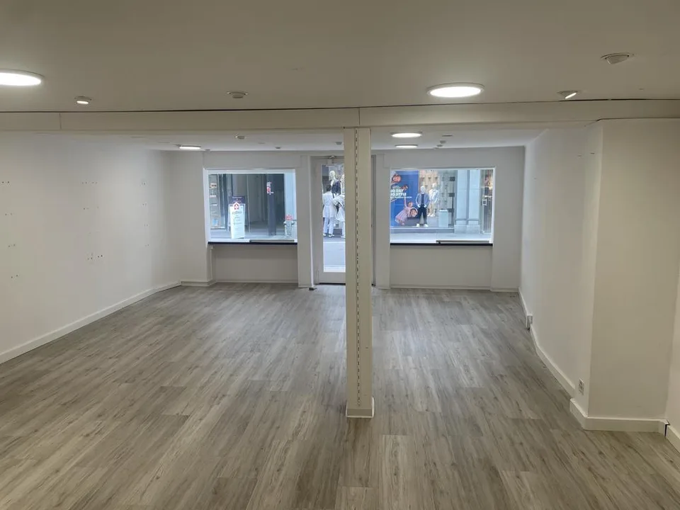 IHRE GEWERBEFLÄCHE MITTEN IM GESCHEHEN - PERFEKT FÜR IHR POP UP STORE