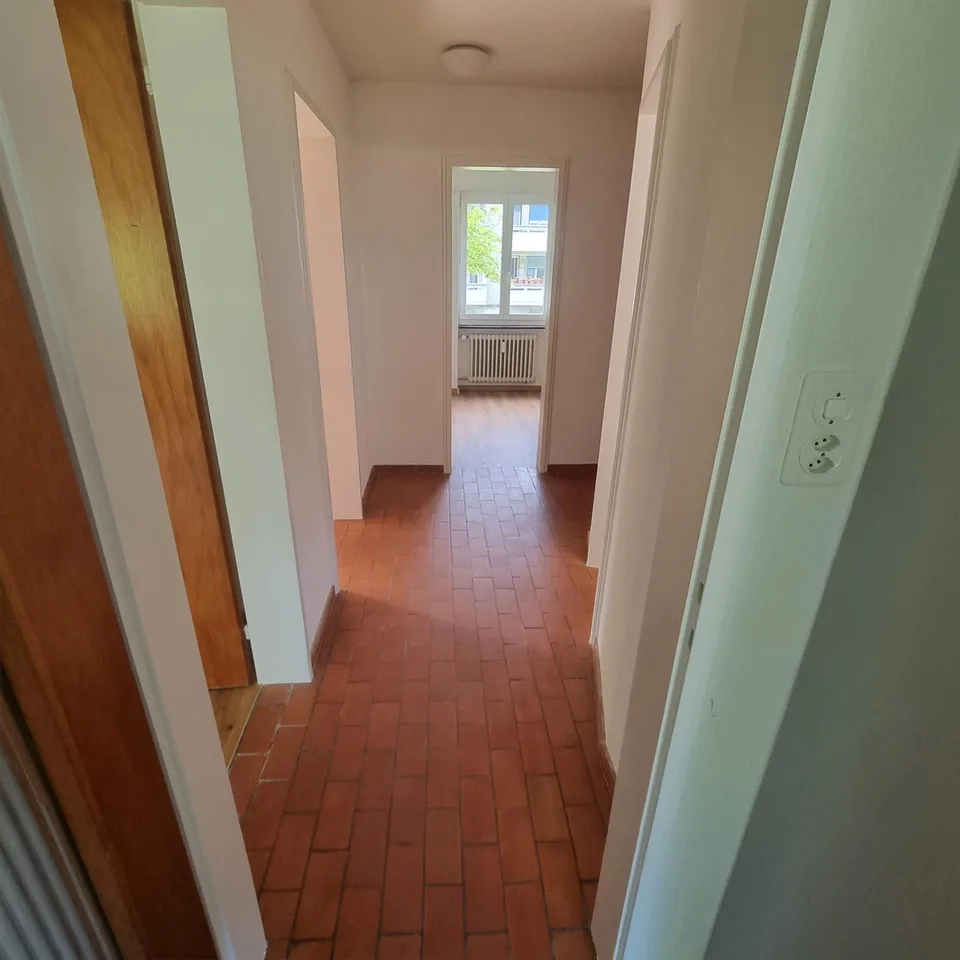 frisch renovierte helle 3 Zi-Wohnung