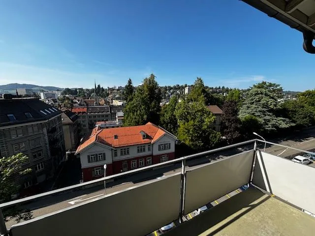 Grosszügige Singlewohnung mit toller Aussicht – Foto 6 von 7