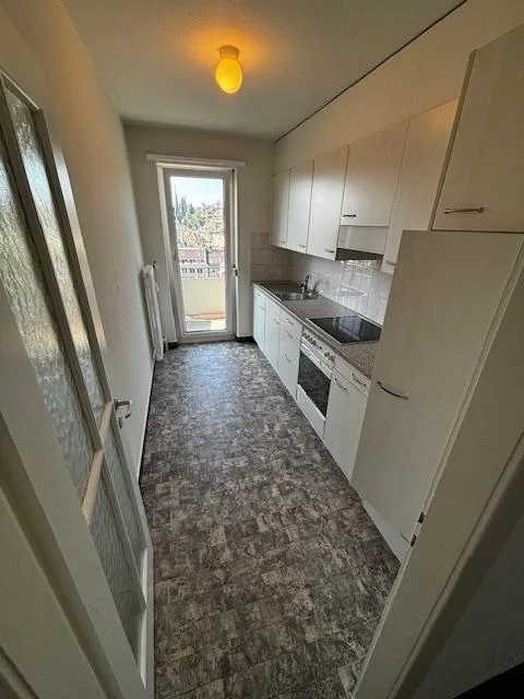 Grosszügige Singlewohnung mit toller Aussicht