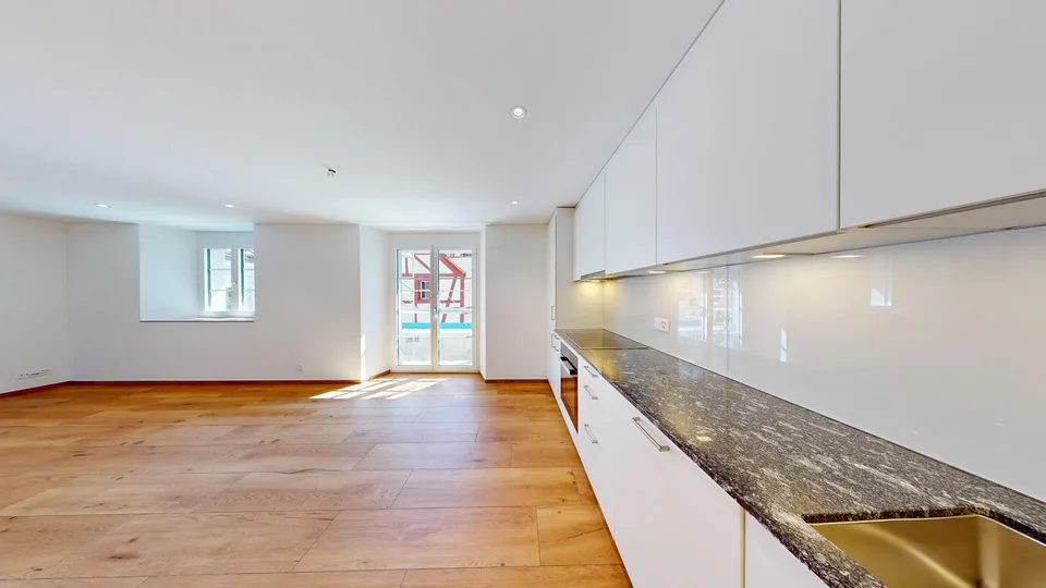 nach Totalsanierung - heimelige Maisonette-Wohnung in der Kernzone