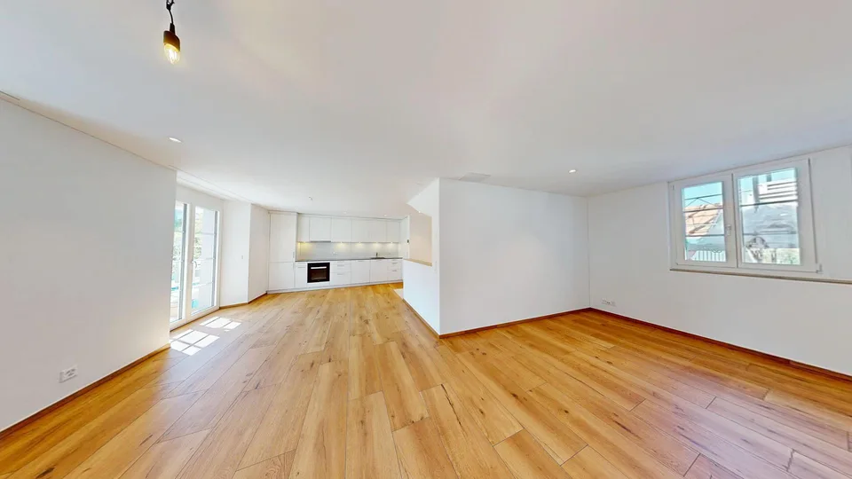 nach Totalsanierung - heimelige Maisonette-Wohnung in der Kernzone