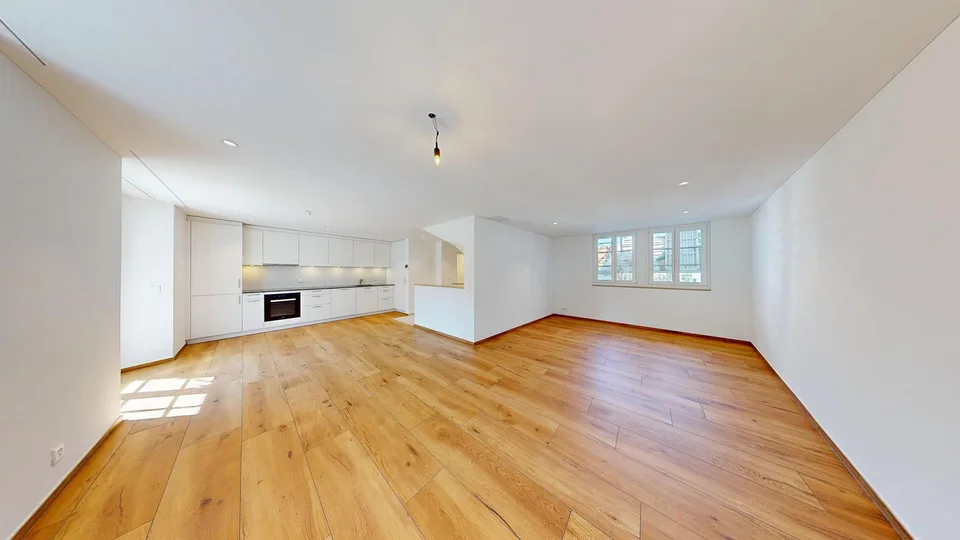 nach Totalsanierung - heimelige Maisonette-Wohnung in der Kernzone