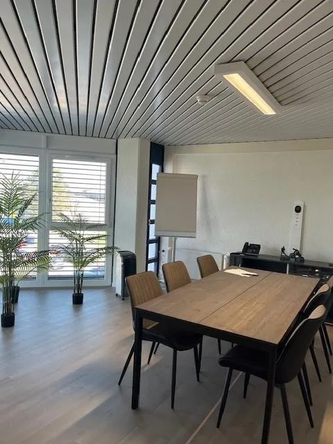 Bureaux de 59 m2 et 22 m2 liés