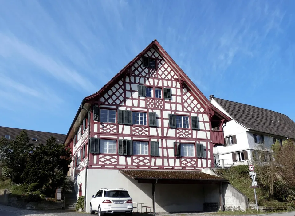 Parklplatz gedeckt
