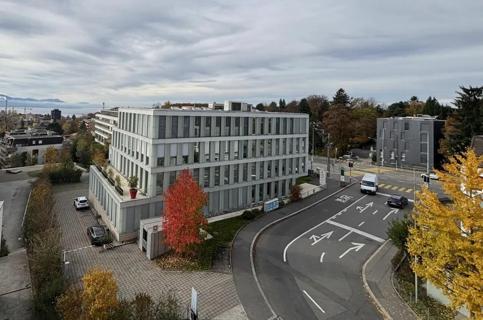 Dernière surface de 120 m², bureaux aménagées à louer immédiatement... – Foto 10 von 10