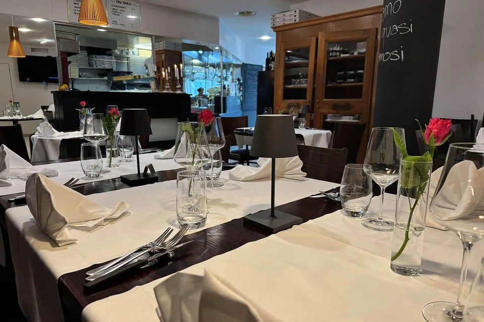 Gastrofläche mit Terrasse in Stans - sichtbare Lage mieten