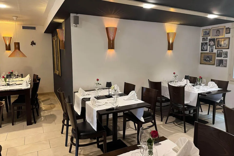 Gastrofläche mit Terrasse in Stans - sichtbare Lage mieten