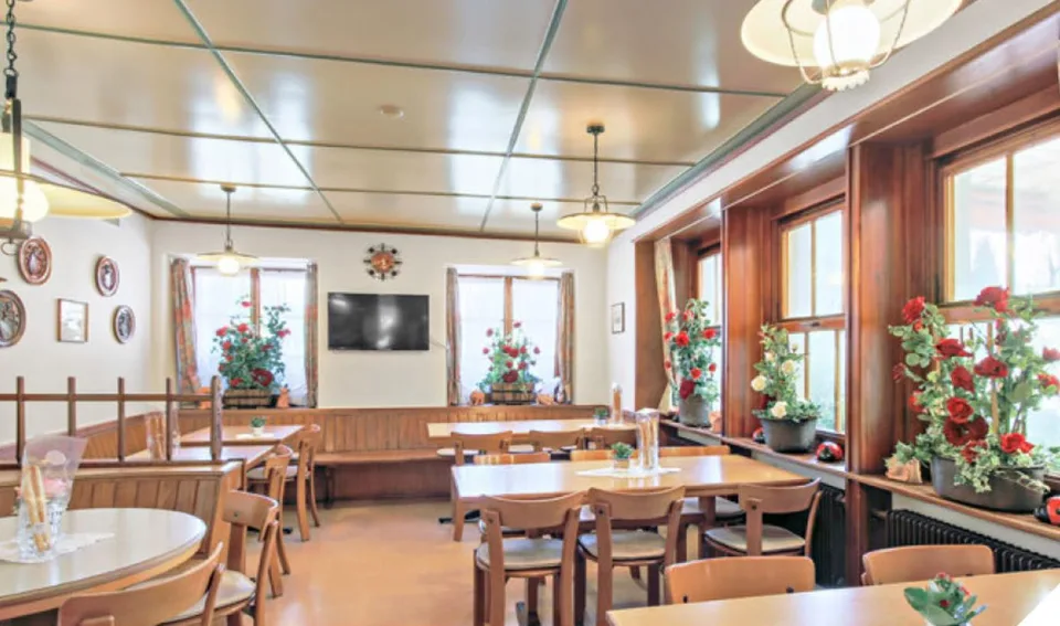 Café-Restaurant mit vielfältigen Möglichkeiten