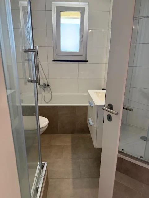 Schöne 4 - Zimmerwohnung zentral gelegen