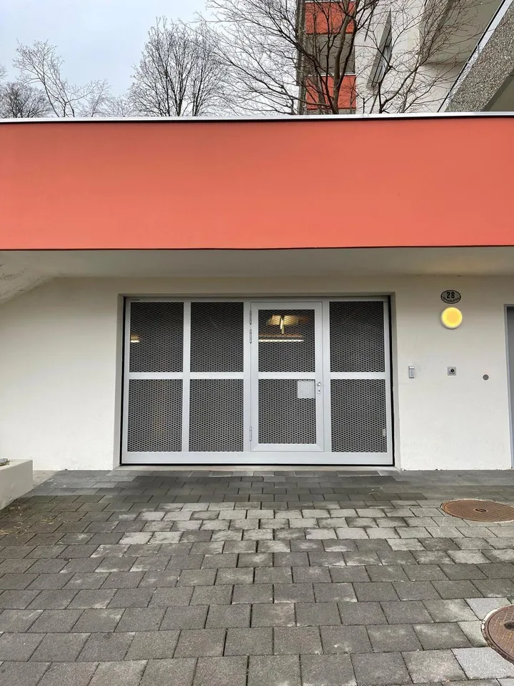 Einstellhallenplatz an zentraler Lage im Hirtenhofquartier Luzern