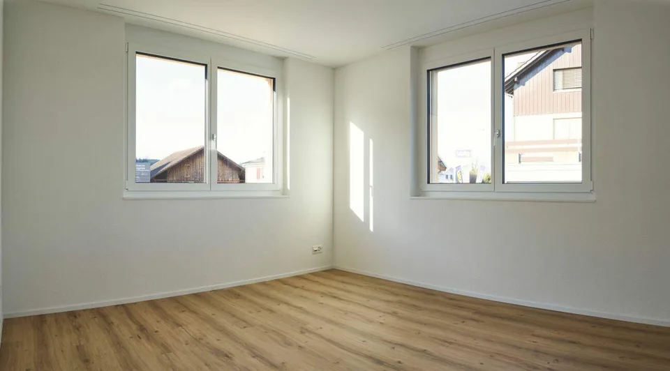 Grosszügig wohnen mit Sitzplatz!