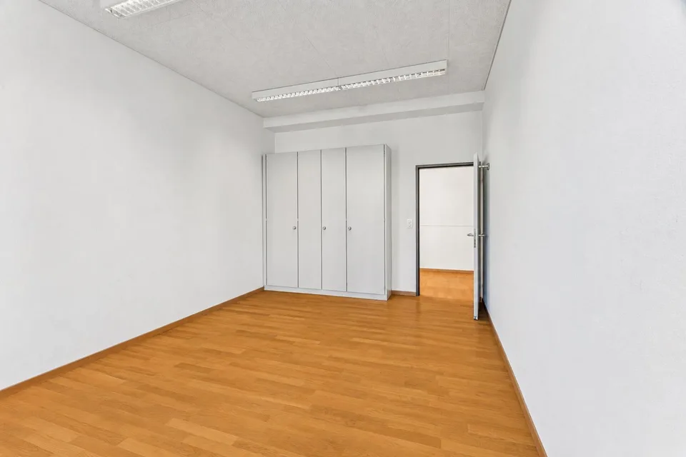 Ausgebaut und zentral - Ihr neues Büro in Zürich! – photo 9 sur 10