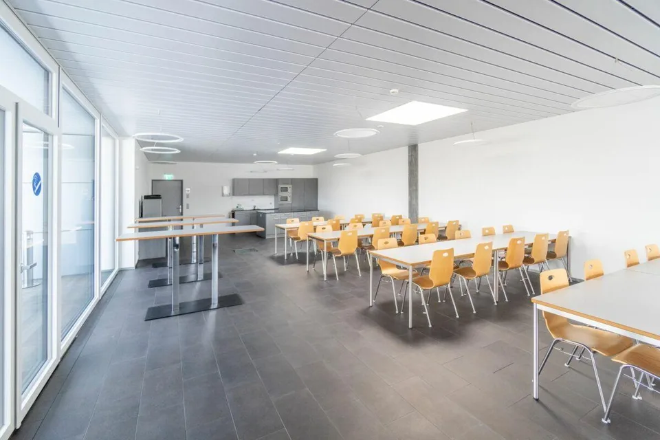 Repräsentatives Gewerbe im Herzen der Schweiz
