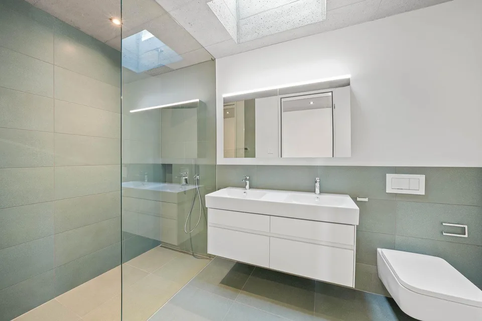 5.5-Room Penthouse Apartment