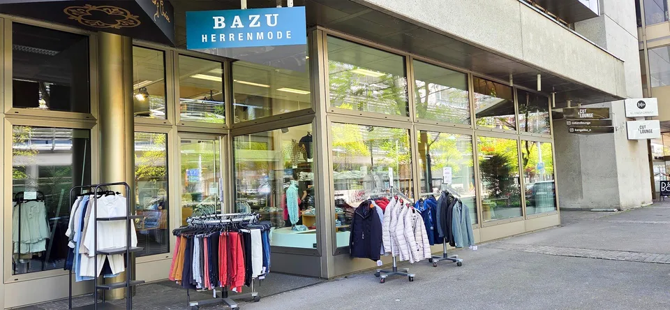 Hier werden Sie bedient!  Verkaufs-Ladenlokal in der Stadt Zug
