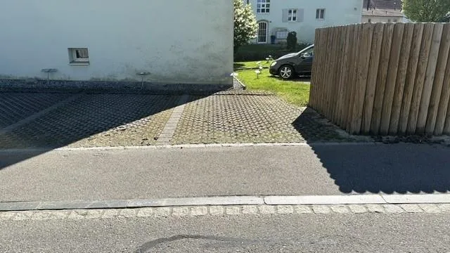 Preiswerte Aussenparkplätze zu vermieten!