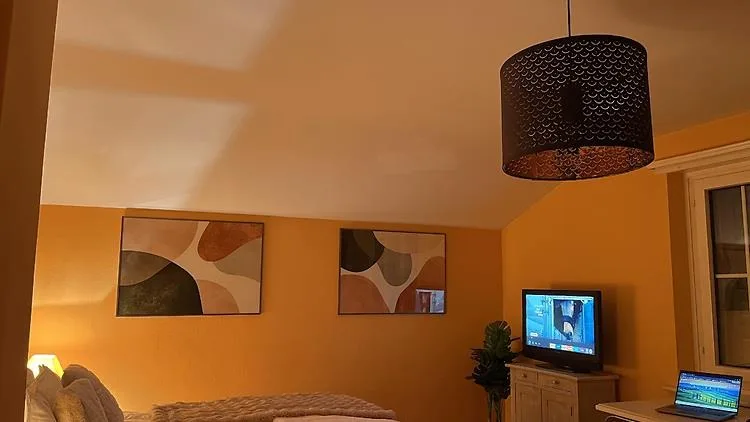 5½ ZIMMER-HAUS IN UNTERENGSTRINGEN (ZH), MÖBLIERT, TEMPORÄR