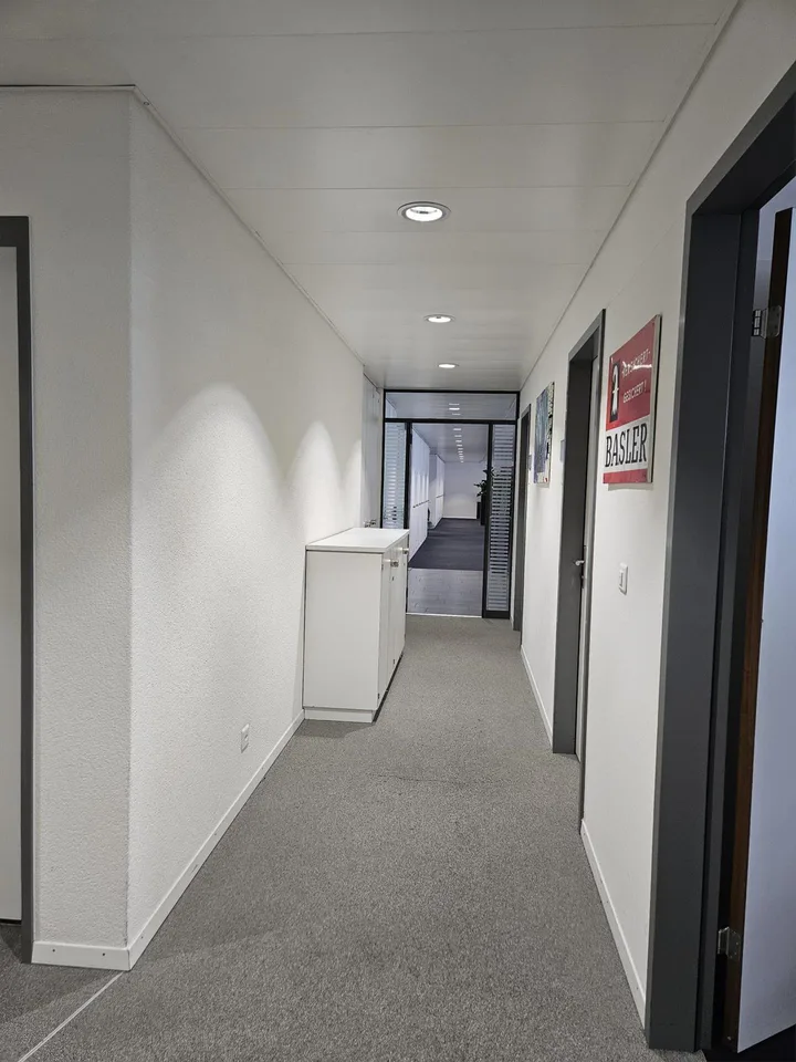 Repräsentative Büro-/Praxisräume an zentraler Lage in Thun – photo 6 of 8