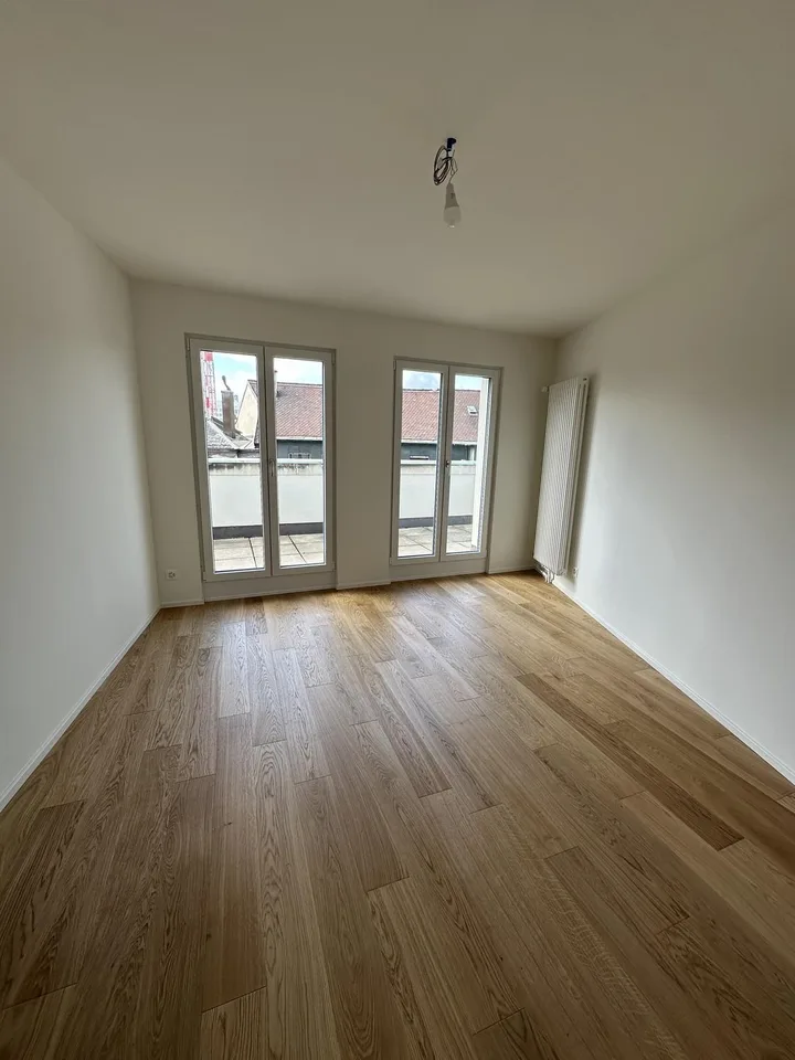 Erstvermietung nach Sanierung mit Rheinblick!