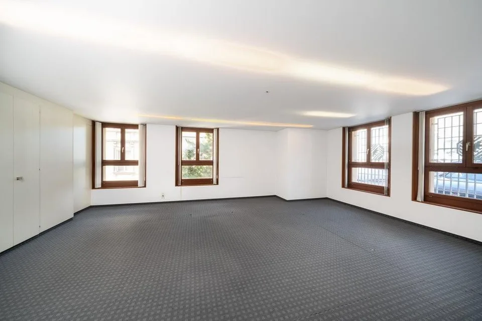 Bureau situé au 2e étage - Grand Rue 122/124, Tramelan – Foto 8 von 12