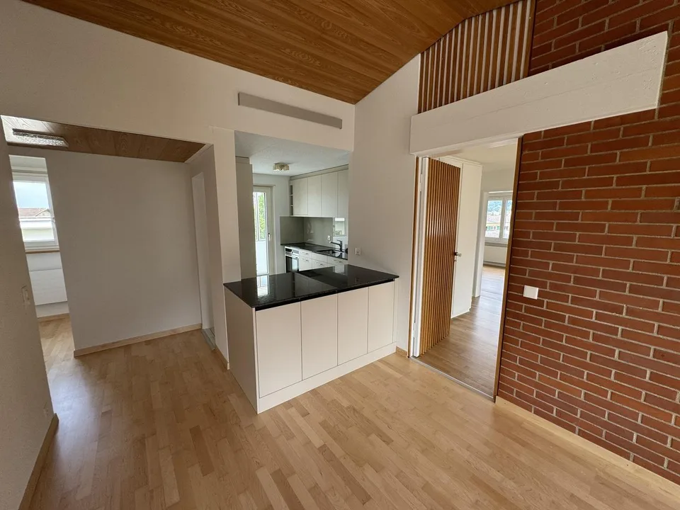 Traumhafte 4.5 Zimmerwohnung mit Sitzplatz zur Mitbenützung