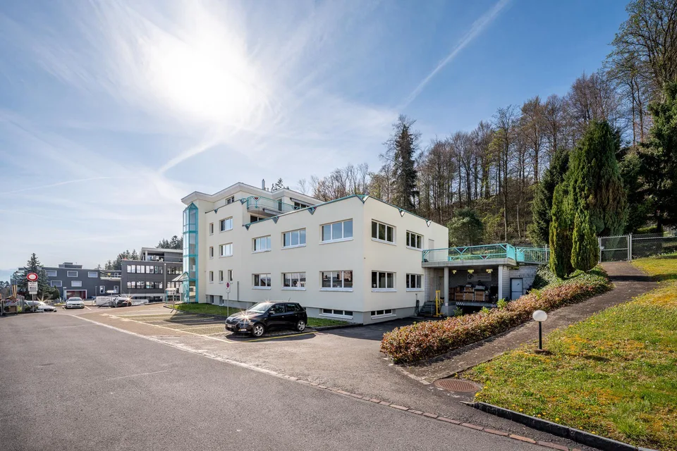 Ihre neue Gewerbe- oder Bürofläche am linken Zürichseeufer