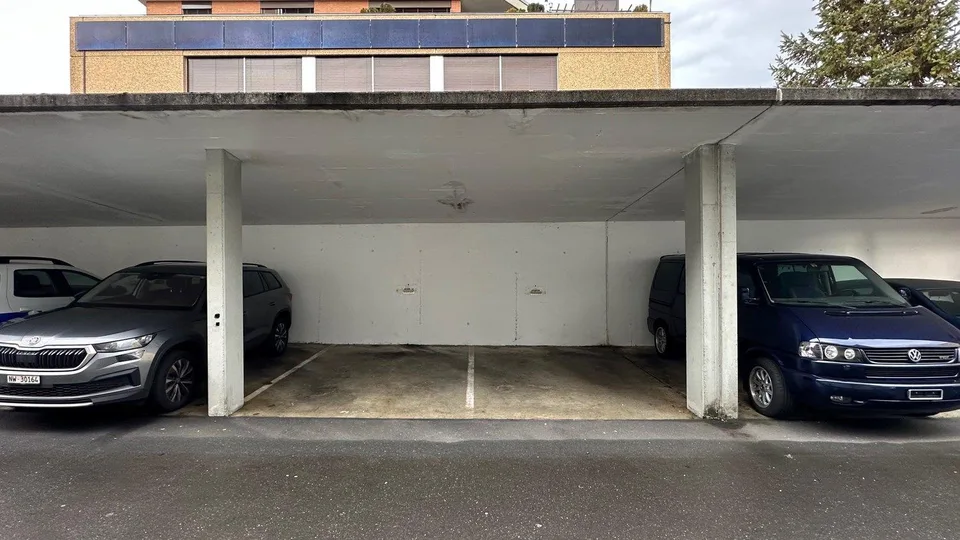 Gedeckter Unterstand in Stans zu vermieten