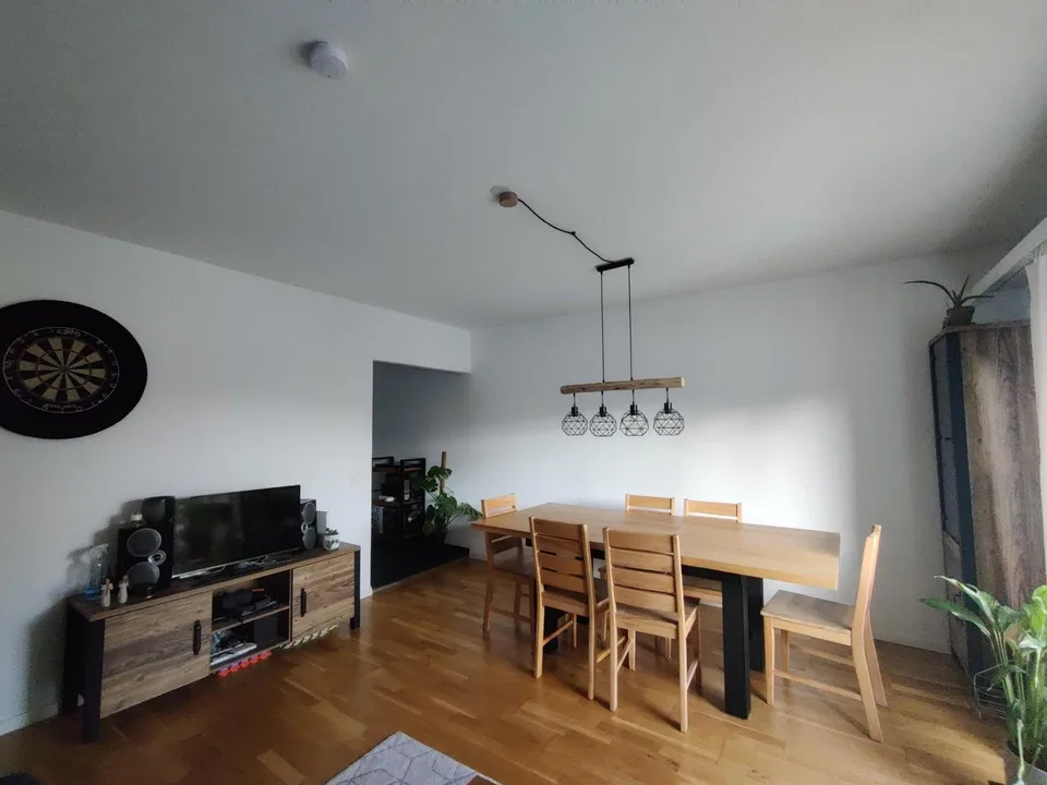 Gemütliche 3.5-Zimmer-Wohnung mit Balkon in Zürich Schwamendingen