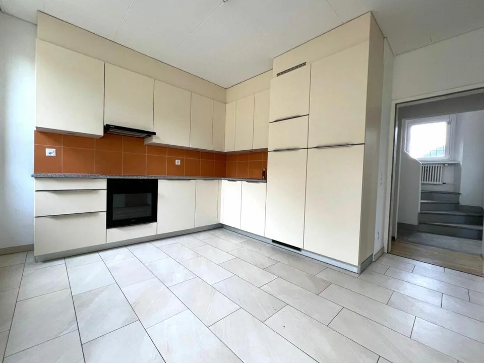 CASA UNIFAMILIARE 4.5 LOCALI - RISTRUTTURATA