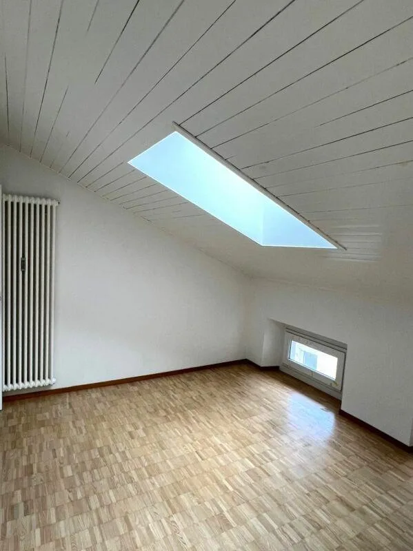 CASA UNIFAMILIARE 4.5 LOCALI - RISTRUTTURATA