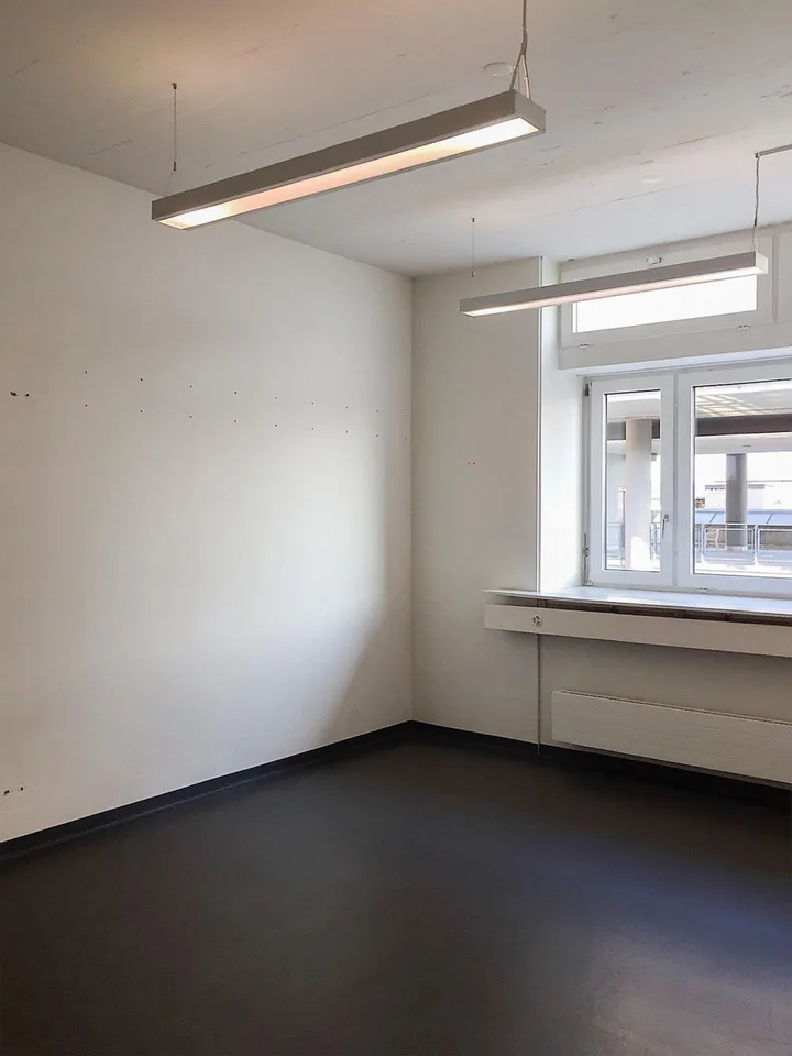 Gewerbefläche im Ruopigen-Zentrum zu vermieten!