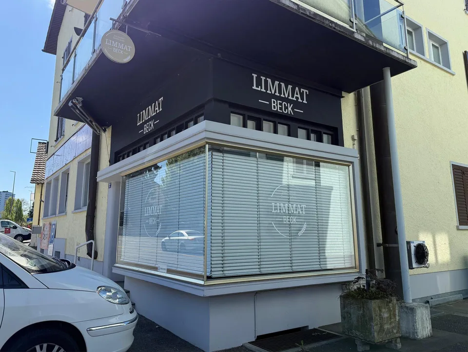 Voll ausgestattetes, kleines Ladenlokal im Parterre