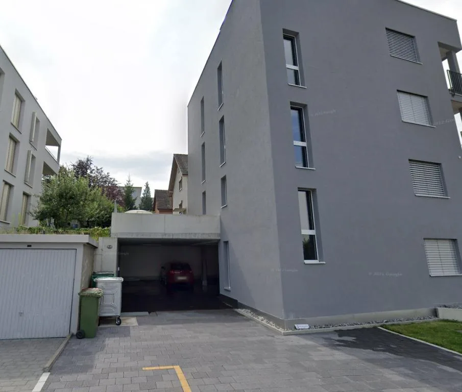 gedeckter Parkplatz an zentraler Lage in Emmenbrücke