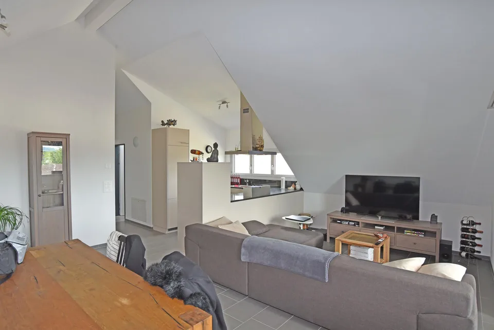 Ruhig gelegene 2.5 Zimmer Wohnung zu vermieten