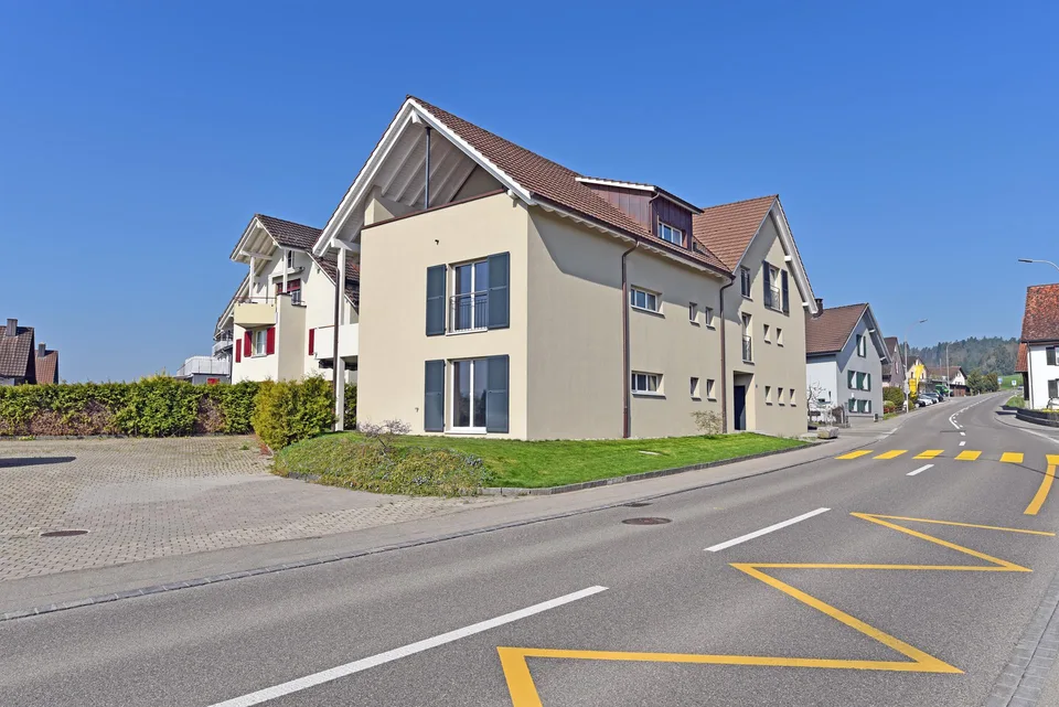 Ruhig gelegene 2.5 Zimmer Wohnung zu vermieten