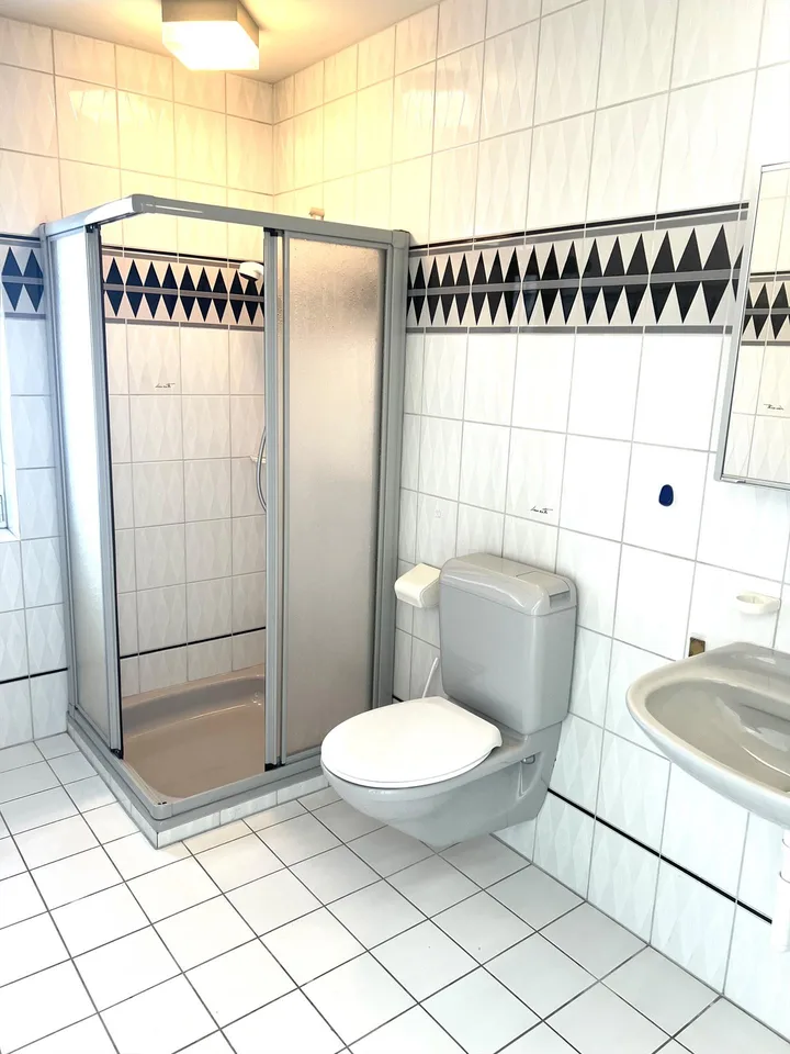 Büro / Atelier mit Badezimmer im Galgenried 6 in Stans zu vermieten