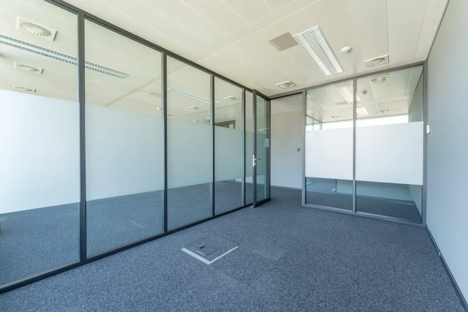 Surface administrative de 292 m² au 4? étage - grands plateaux de b...