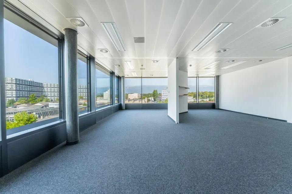 Surface administrative de 292 m² au 4? étage - grands plateaux de b...