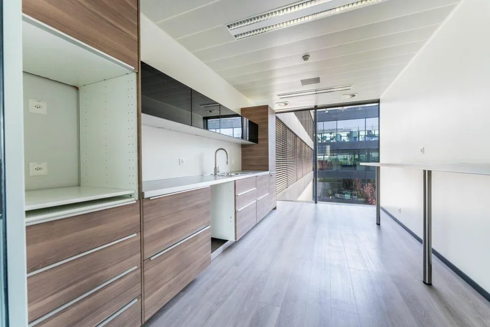 Surface administrative de 292 m² au 4? étage - grands plateaux de b... – foto 6 di 7