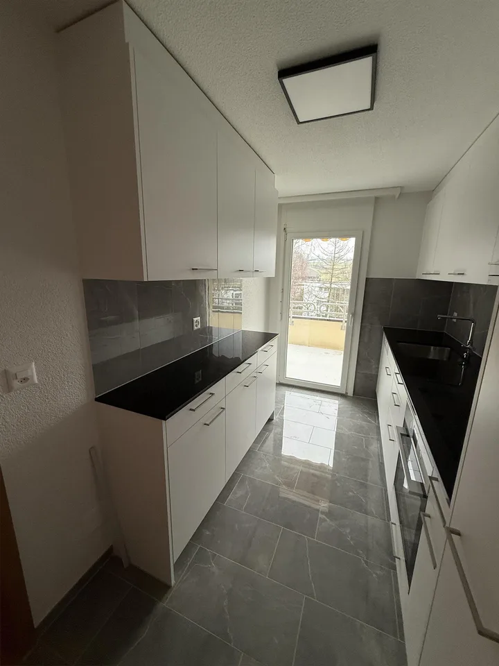 Neu renovierte 4,5 Zimmer Dachwohnung zu vermieten