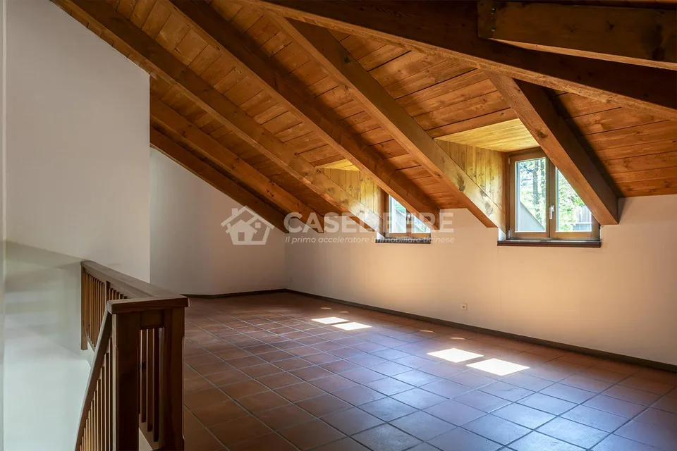 DUPLEX SUL LAGO DI 4 LOCALI A MAGADINO – foto 9 di 23