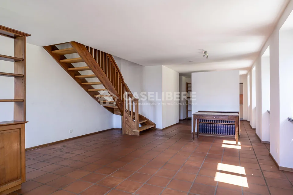 DUPLEX SUL LAGO DI 4 LOCALI A MAGADINO
