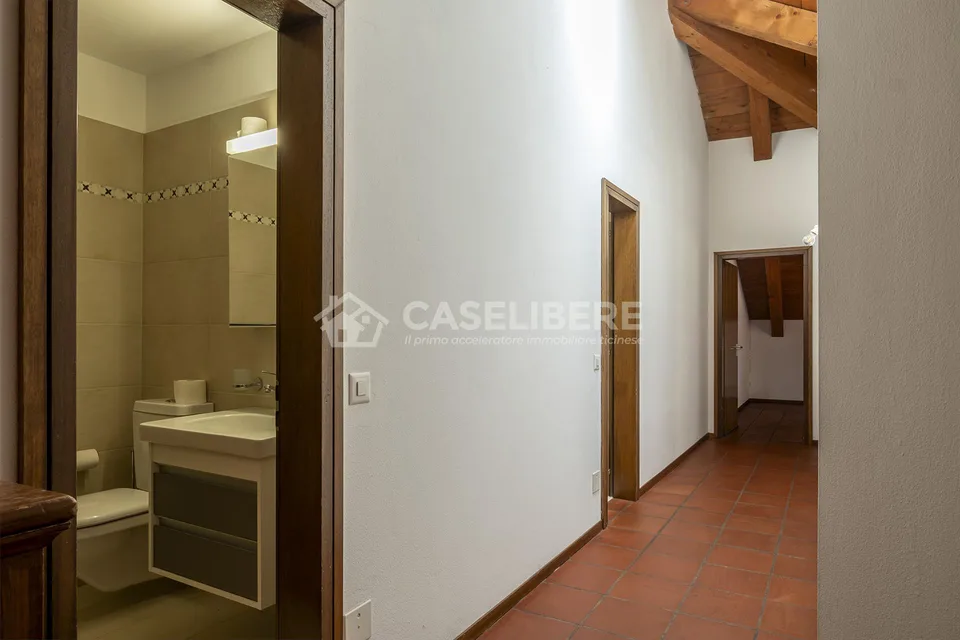 DUPLEX SUL LAGO DI 4 LOCALI A MAGADINO – foto 11 di 23