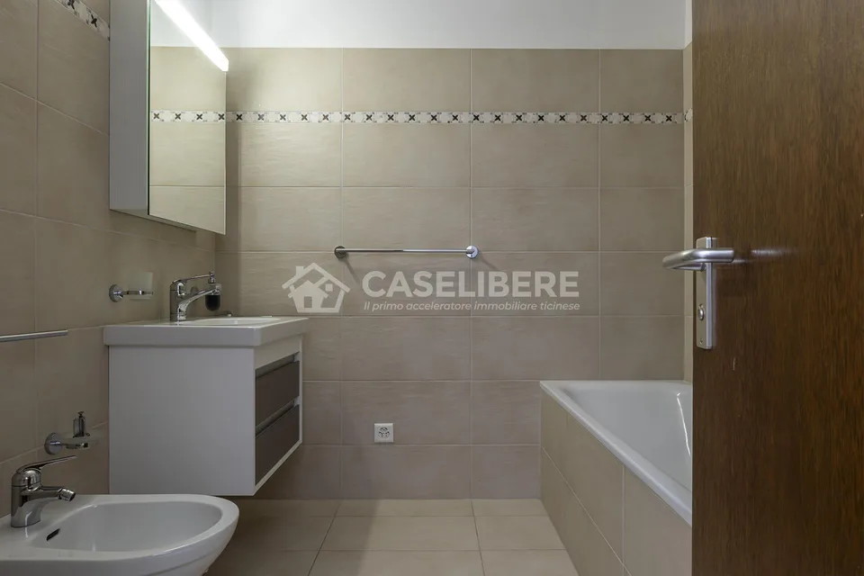 DUPLEX SUL LAGO DI 4 LOCALI A MAGADINO – foto 14 di 23